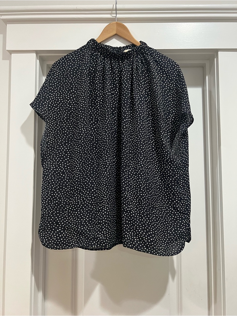 ANN MASHBURN Black and White Polka Dot Short Sleeve Blouse